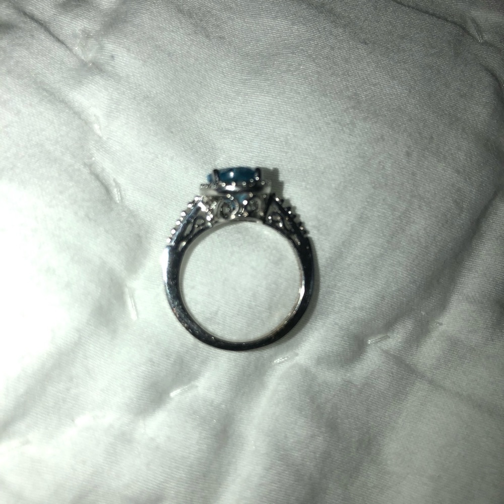 Swarovski Crystal and light sapphire ring 5.5 - Picture 7 of 8